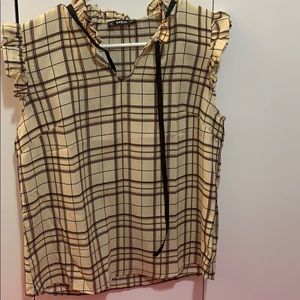 sleeveless blouse